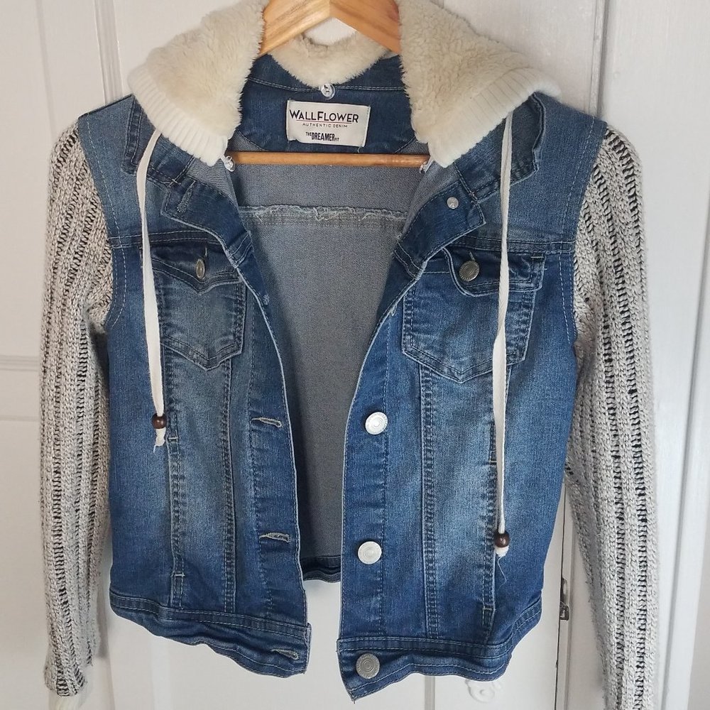 Jean jacket with sweater sleeves & detachable hood